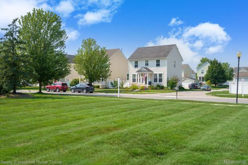 32141 Channing St, New Haven, MI, 48048-1951 | Card Image