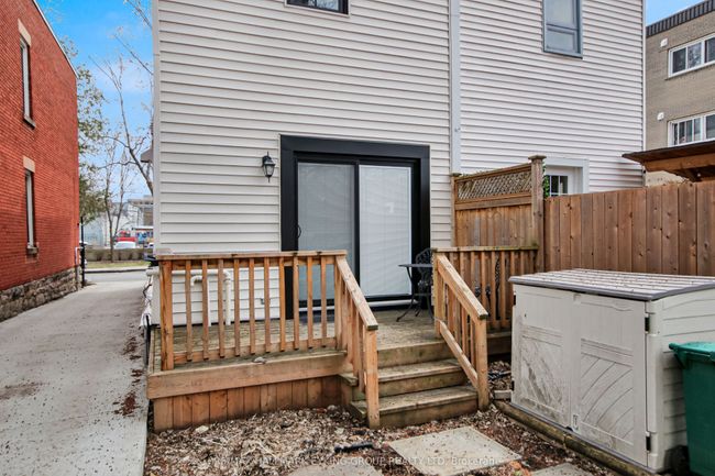 239 York St, House attached with 3 bedrooms, 2 bathrooms and 1 parking in Ottawa ON | Image 50