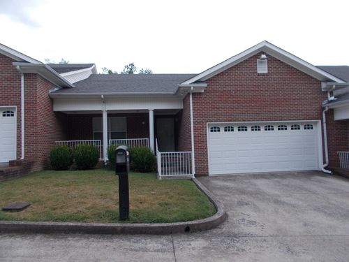2317 Oak St, Ashland City, TN, 37015-1845 | Card Image