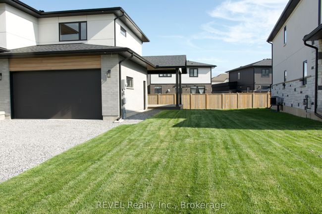 1 Elvira Way, House other with 4 bedrooms, 3 bathrooms and 4 parking in Thorold ON | Image 5