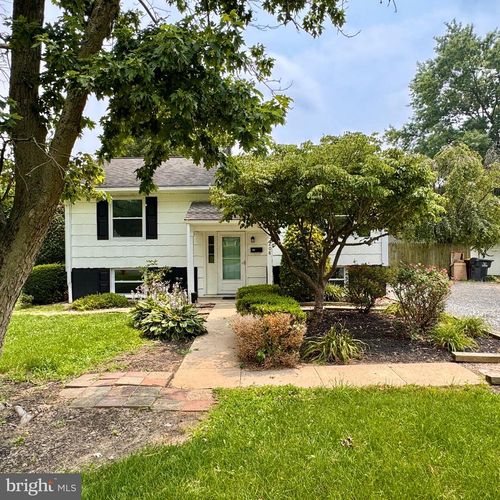 208 Chestnut Rd, WEST GROVE, PA, 19390-1205 | Card Image