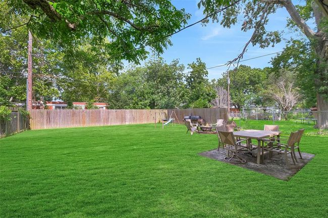 2222 3 Rd St, House other with 3 bedrooms, 2 bathrooms and 1 parking in Rosenberg TX | Image 33