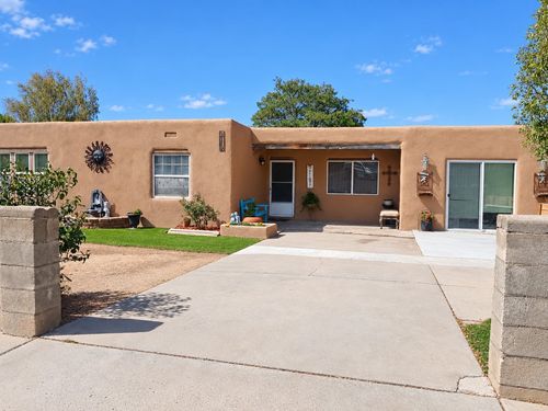 2119 Los Pinos Ct, Santa Fe, NM, 87505-5521 | Card Image