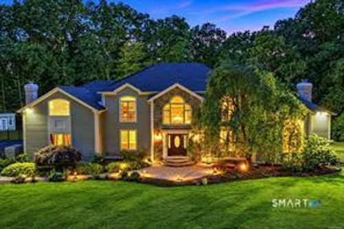 63 Coventry Ln, Trumbull, CT, 06611-1061 | Card Image