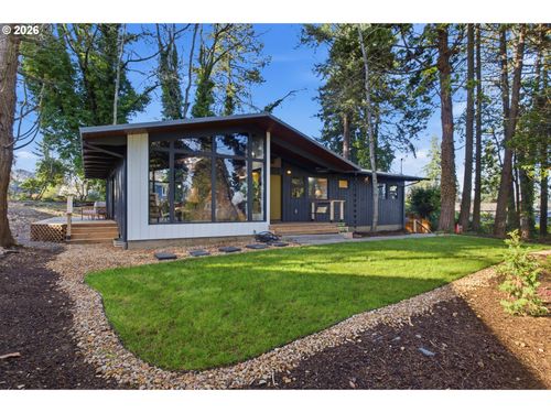 927 Kingwood Dr Nw, Salem, OR, 97304-2735 | Card Image