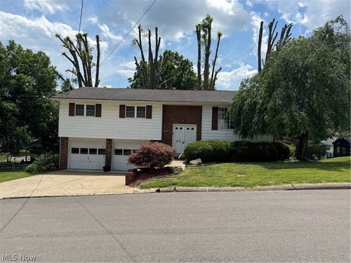 2806 25th St, Parkersburg, WV, 26104-2735 | Card Image