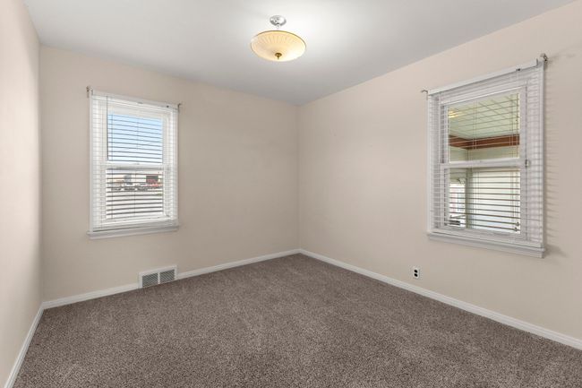 29 Washington St, House other with 3 bedrooms, 1 bathrooms and null parking in Trenton MI | Image 18