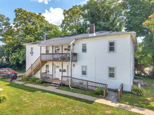 559 Locust St, Valparaiso, IN, 46383-6459 | Card Image
