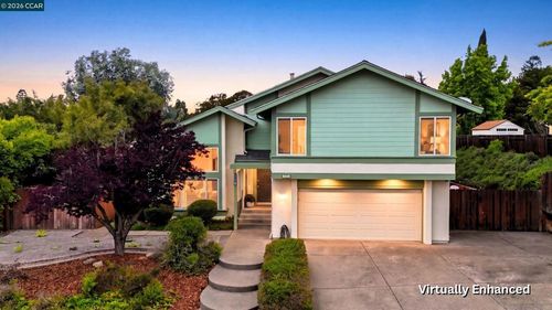 877 Dover Cir, Benicia, CA, 94510-3651 | Card Image