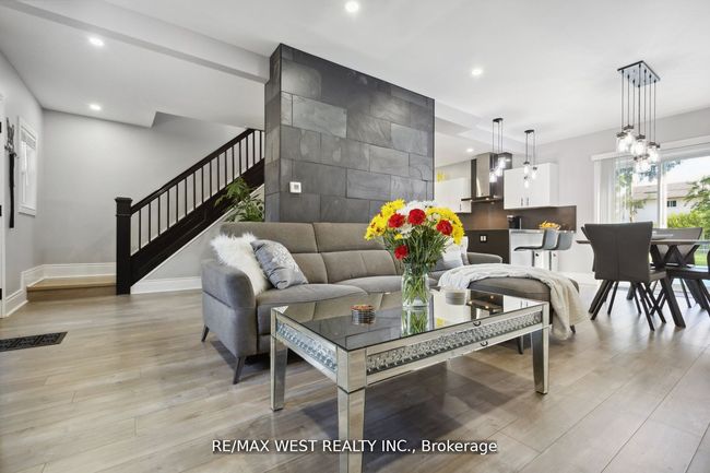 48 Burwell St, House other with 3 bedrooms, 2 bathrooms and 3 parking in Brantford ON | Image 8