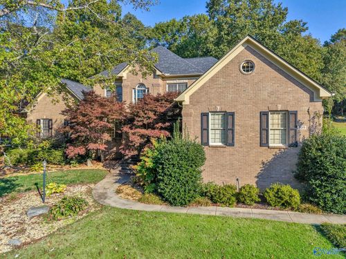 109 Highland Ridge Dr, Madison, AL, 35757-8813 | Card Image