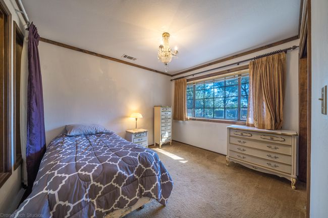 16160 Plateau Cir, House other with 5 bedrooms, 4 bathrooms and null parking in Redding CA | Image 35