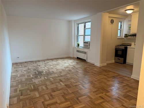 apt-2t-30 Parsons Blvd, Flushing, NY, 11354-2357 | Card Image