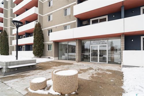 329-65 Westfield Dr, Regina, SK, S4S6A3 | Card Image