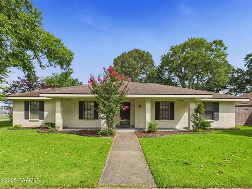 128 Pigeon Loop, Lafayette, LA, 70508-6211 | Card Image