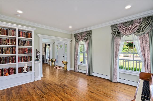 Den with Built-In Bookcases | Image 4