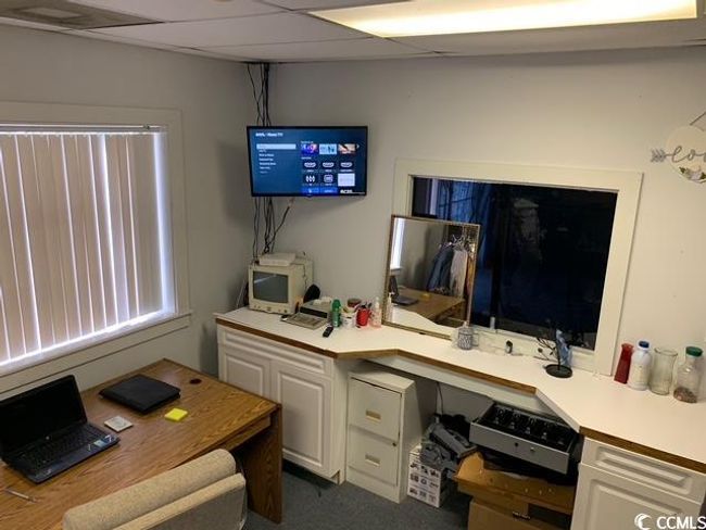 View of office space | Image 31