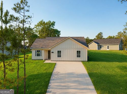 52 Lee Road 2033, Phenix City, AL, 36870-7090 | Card Image