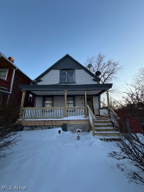 10800 Crestwood Ave, Cleveland, OH, 44104-3515 | Card Image