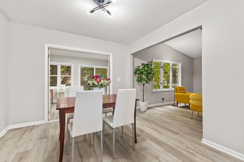 228 16th Ave Sw, New Brighton, MN, 55112-3319 | Card Image