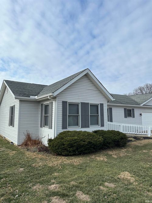 55 S Park Ave, Spencer, IN, 47460-1854 | Card Image
