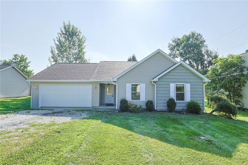 586 Skodborg Dr, Eaton, OH, 45320 | Card Image