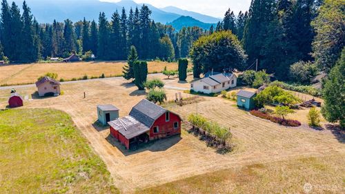 47627 Van Horn Ln, Concrete, WA, 98237-9661 | Card Image