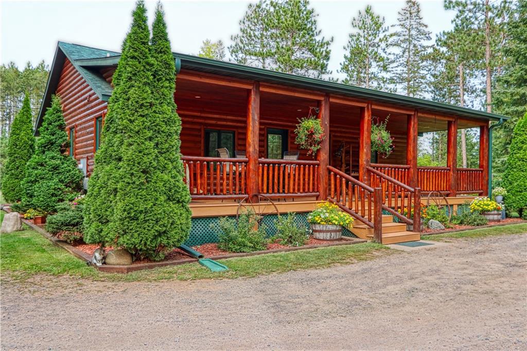 Davis Ave, Hayward, WI 54843