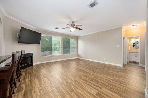 5498 Appleblossom Ln, Friendswood, TX, 77546-3343 | Card Image