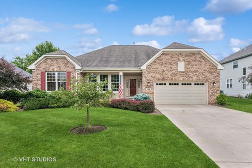 799 Remington Ln, North Aurora, IL, 60542-6011 | Card Image
