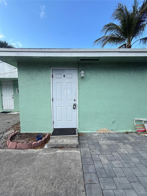 299 Se 12th Ave, Deerfield Beach, FL, 33441-3105 | Card Image