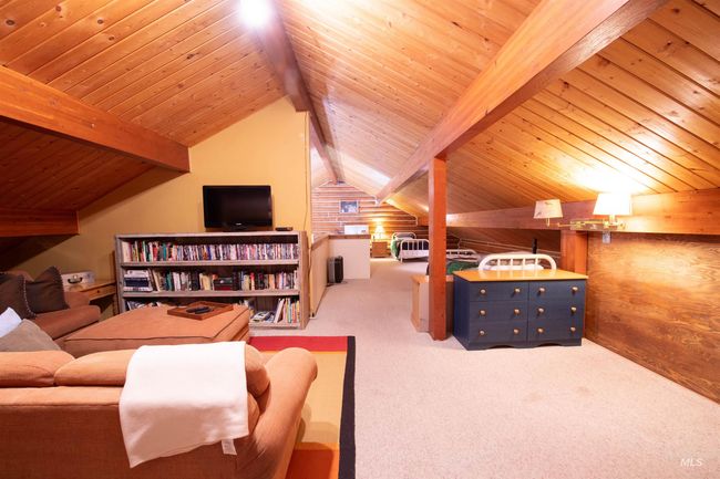 130 Valley Creek Rd, House other with 3 bedrooms, 3 bathrooms and 1 parking in Stanley ID | Image 20