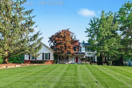 10358 Greenbrier, Brighton, MI, 48114-8997 | Card Image