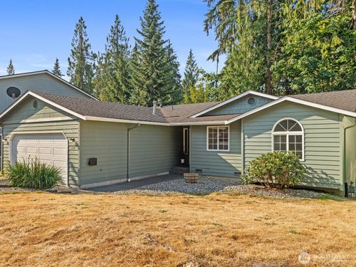 108 Noble Way, Granite Falls, WA, 98252-8716 | Card Image