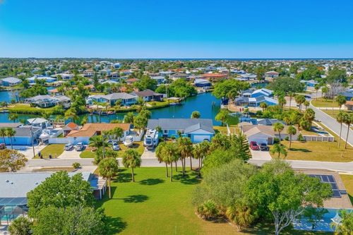 6225 Flamingo Dr, APOLLO BEACH, FL, 33572-2412 | Card Image