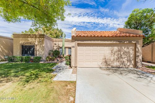 9424 W Mcrae Way, Peoria, AZ, 85382-3624 | Card Image