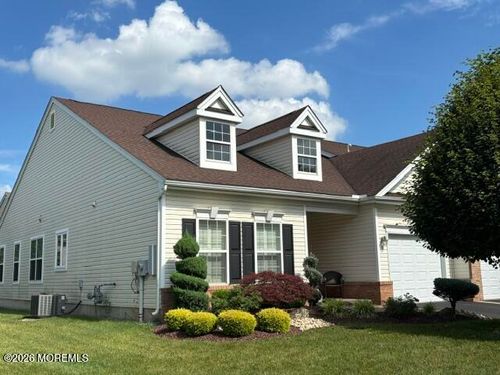 61 Diamond Spring Dr, Monroe, NJ, 08831-7937 | Card Image