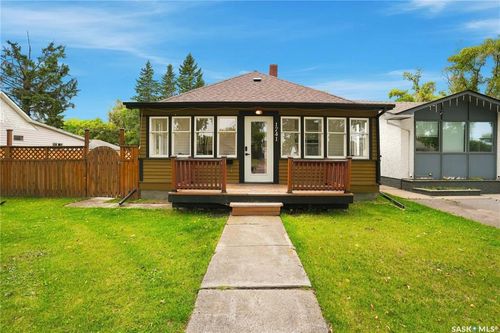 1741 98th St, North Battleford, SK, S9A0M9 | Card Image