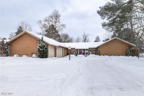 12393 Woodbriar Circle, Strongsville, OH, 44136 | Card Image
