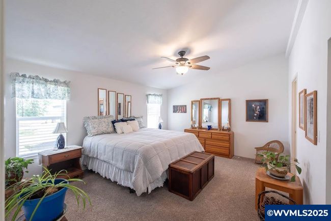 38404 Payne Dr, House other with 3 bedrooms, 2 bathrooms and null parking in Lebanon OR | Image 15
