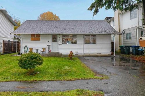 12646 E 114 Avenue, Surrey, BC, V3V3N9 | Card Image