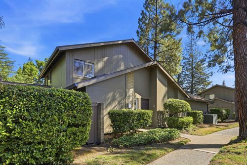 317 E Ranch Rd, Sacramento, CA, 95825-6406 | Card Image