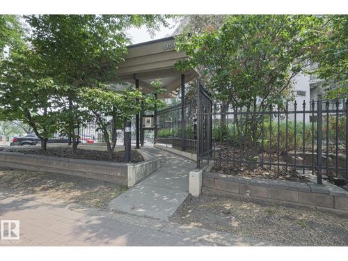 9507 101 Ave Nw, Edmonton, AB, T5H4R1 | Card Image