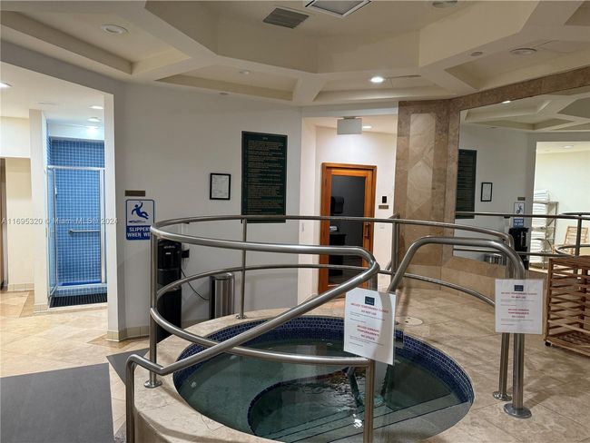 C - 9559 Collins Ave, Condo with 2 bedrooms, 3 bathrooms and null parking in Surfside FL | Image 32