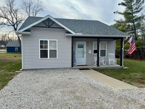 506 W Singleton St, CENTRALIA, MO, 65240-1775 | Card Image
