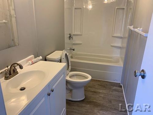 3180 N Adrian Hwy, Adrian, MI, 49221-1174 | Card Image