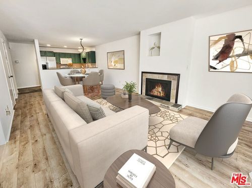 29-1940 Cahuenga Blvd W, LOS ANGELES, CA, 90068 | Card Image