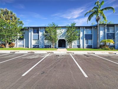 4743C - 4743 S Texas Avenue, Condo with 2 bedrooms, 2 bathrooms and null parking in Orlando FL | Image 1