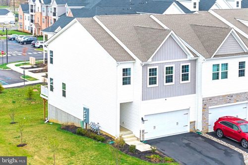 34 Marion Ave, BORDENTOWN, NJ, 08505-4925 | Card Image
