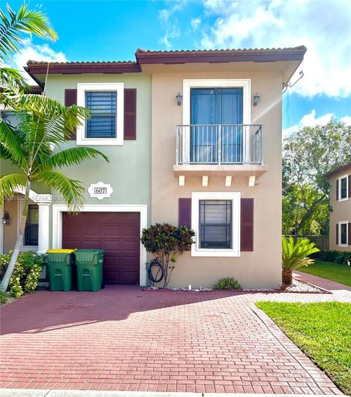607-607 Ne 35th Ave, Homestead, FL, 33033-7626 | Card Image